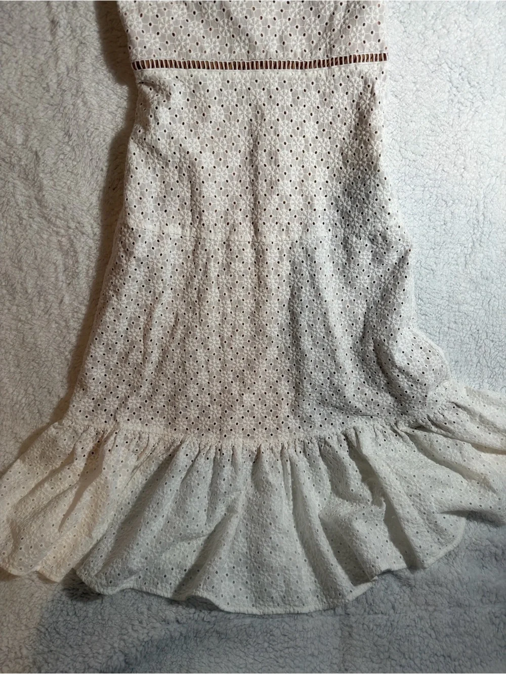 Michael Kors White Eyelet Maxi Dress with Ruffle Hem - Picture 4 of 5